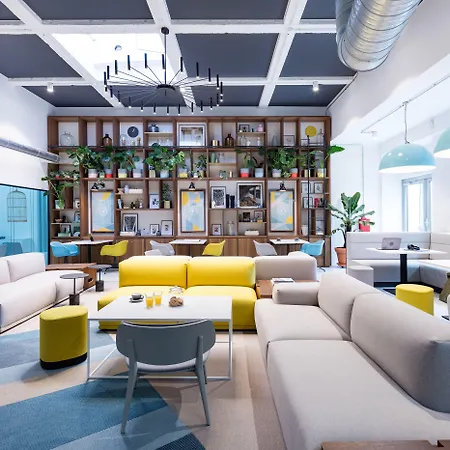 Deskopolitan House