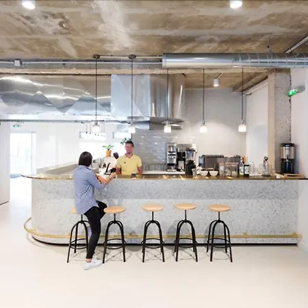 Deskopolitan House Hotel